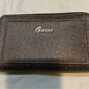 Guess Textured Black Wallet